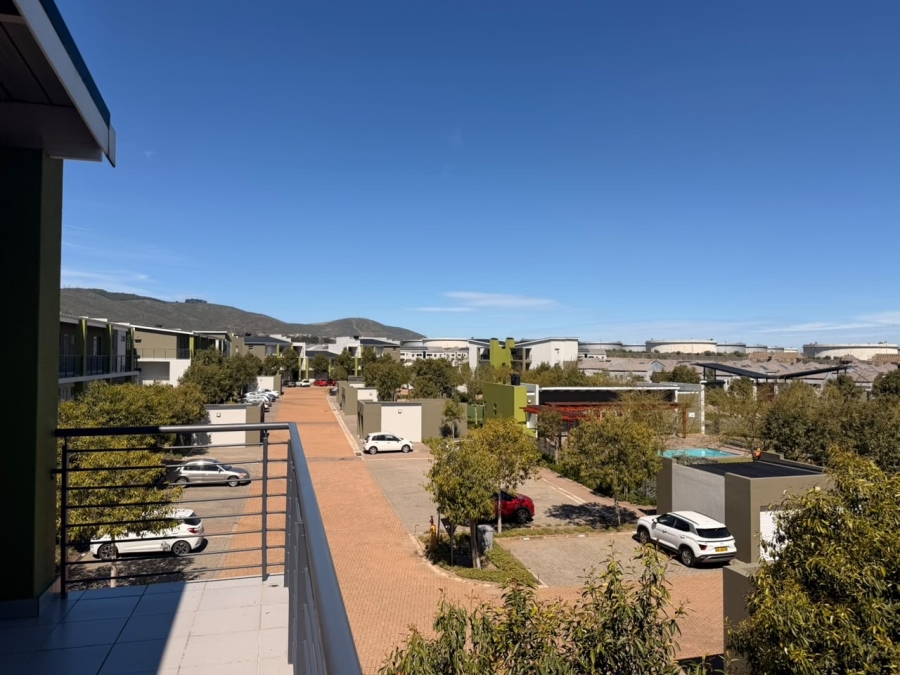 To Let 2 Bedroom Property for Rent in Burgundy Estate Western Cape